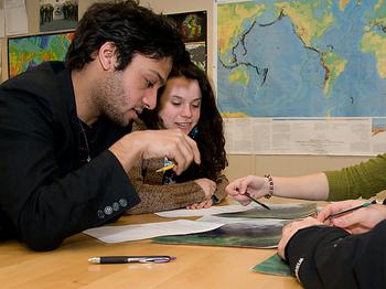 students in jigsaw groups 1